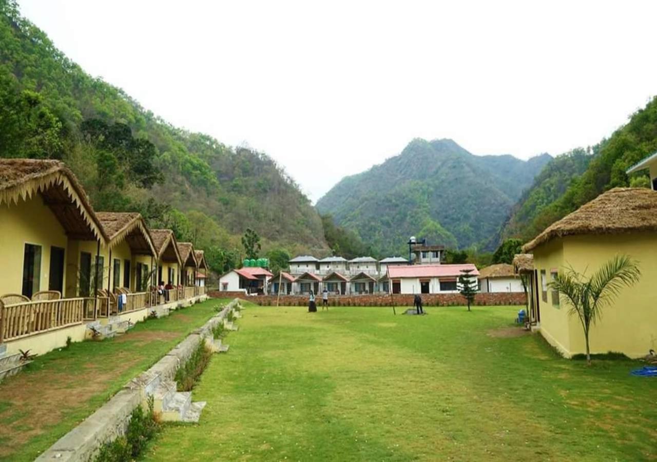 Nakshtra Resort Birbhaddar Bagian luar foto